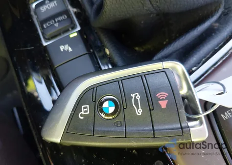 2016 BMW X1 xDrive28I z USA, uszkodzony, nr VIN WBXHT3Z30G4A51466